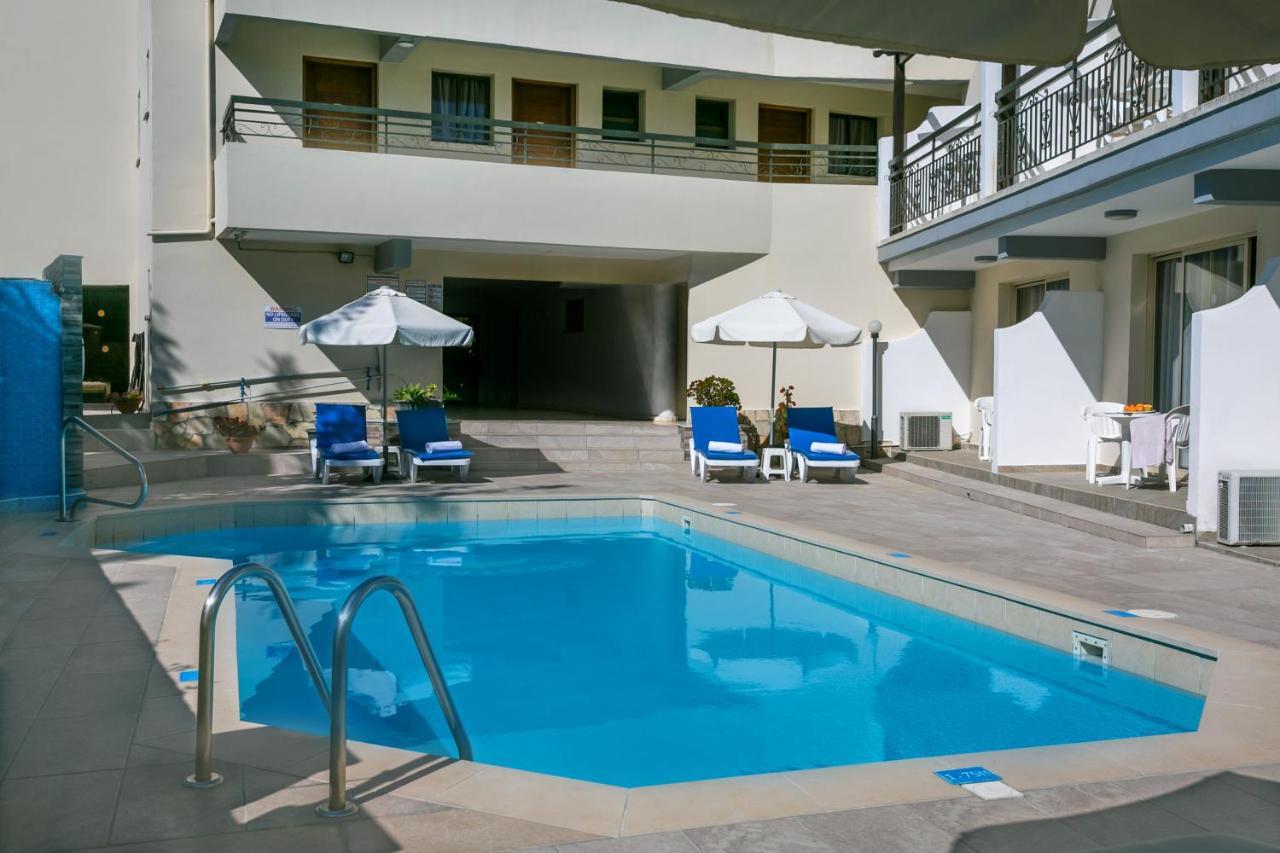 Crystallo Apartments Paphos Ngoại thất bức ảnh